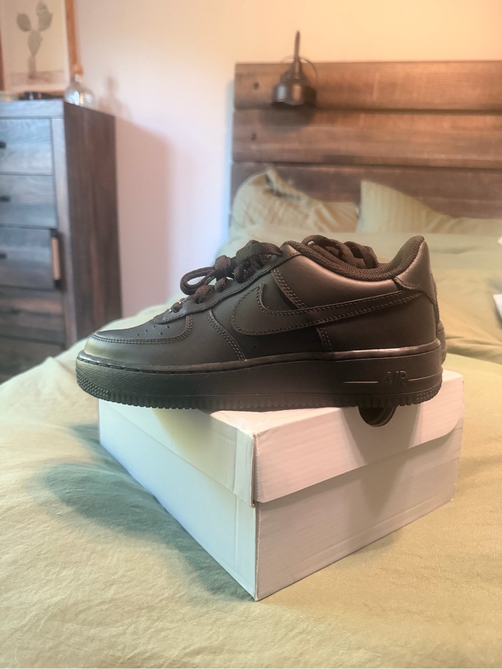 Nike Black Low-Top Leather Sneakers